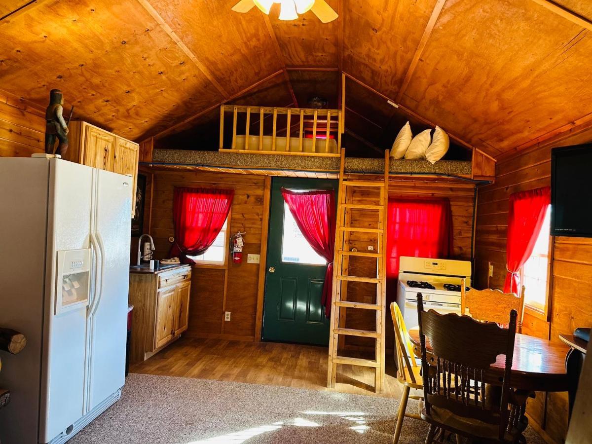 Country Cabins Hotel Chariton Exterior foto